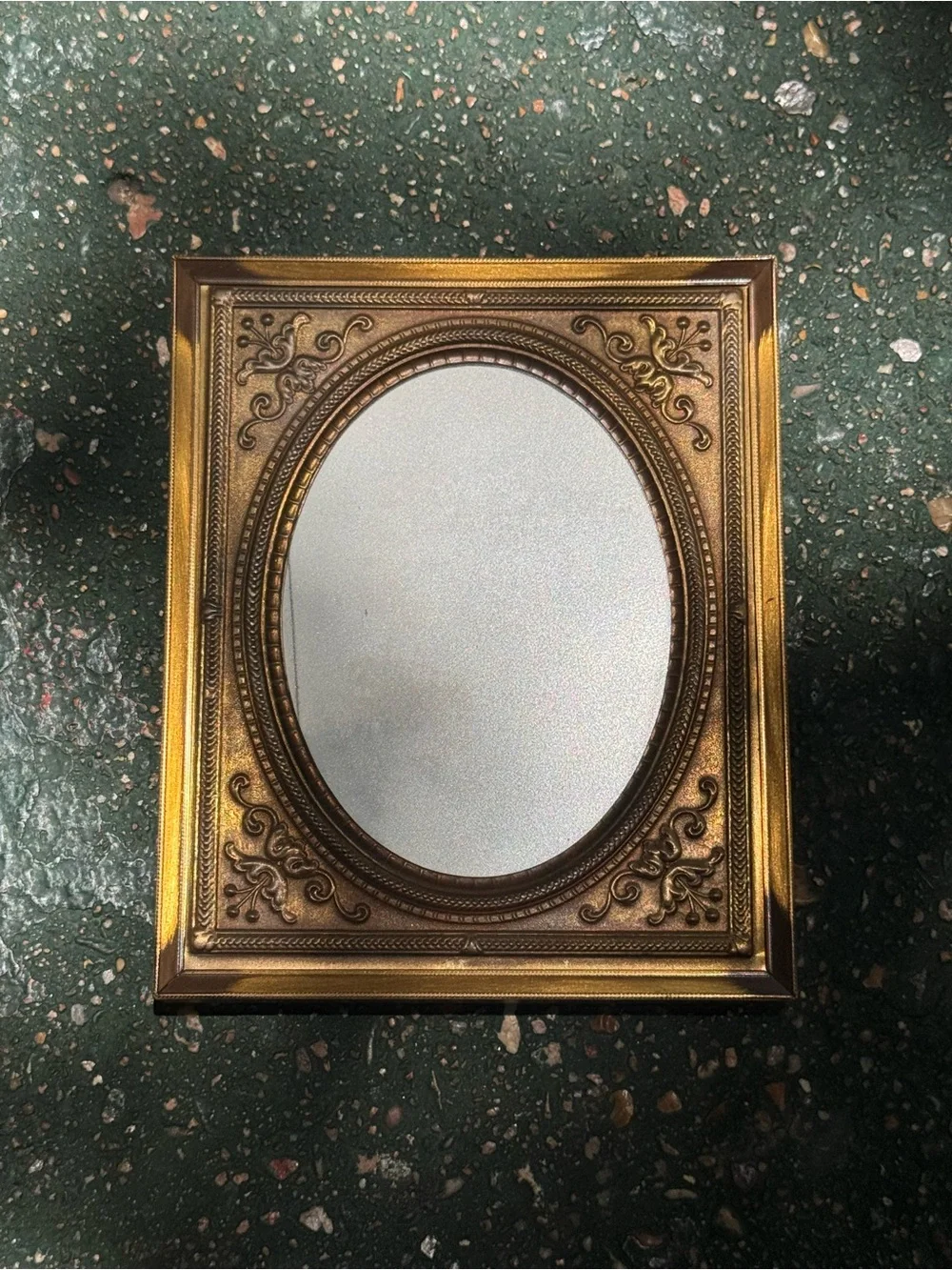MCM Vintage Ornate 4 X 5 Oval Picture Frame